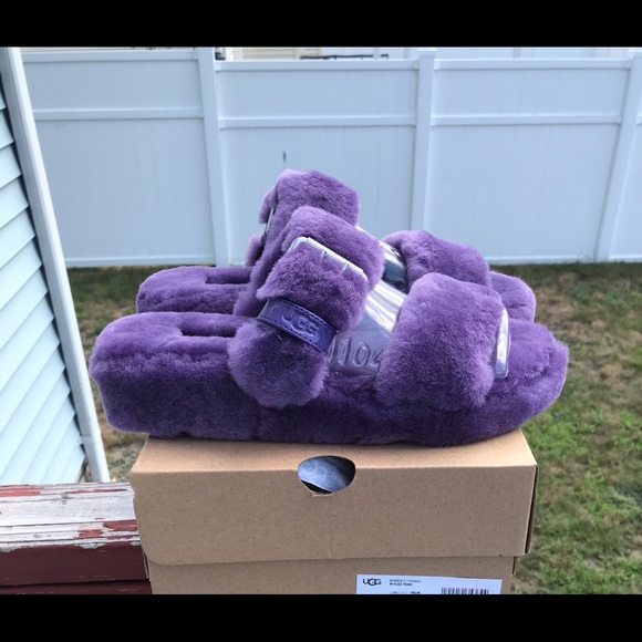 UGG Fuzz Yeah Slippers - Picture 4 of 11